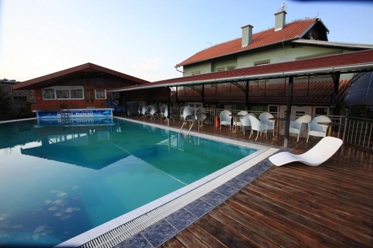 Hotel Dunav Sremski Karlovci Luaran gambar