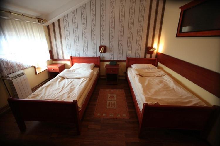 Hotel Dunav Sremski Karlovci Bilik gambar