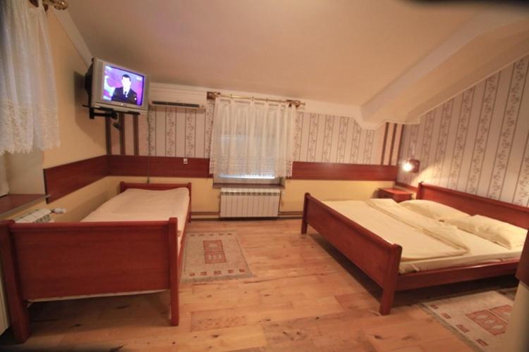 Hotel Dunav Sremski Karlovci Bilik gambar